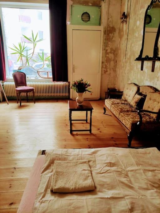 Schoeneberg Holiday Flat & Art Gallery Berlin Eksteriør bilde